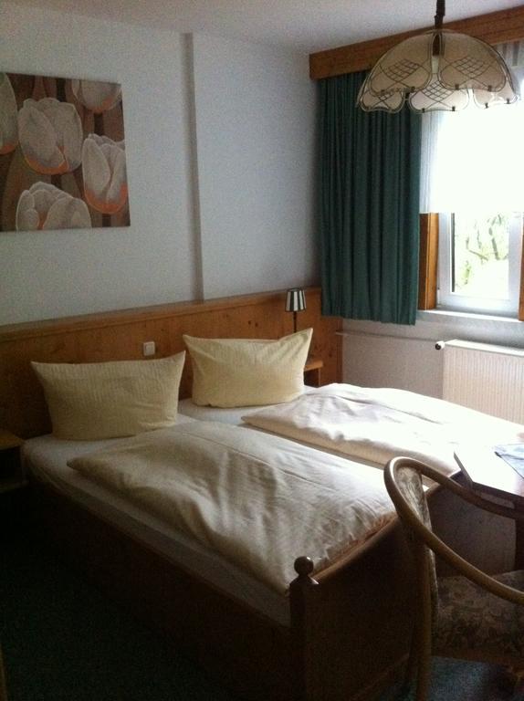 Pension Tannenrausch ฟรีดริชโรดา ห้อง รูปภาพ