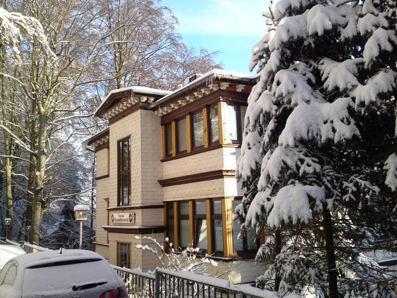 Pension Tannenrausch ฟรีดริชโรดา ภายนอก รูปภาพ
